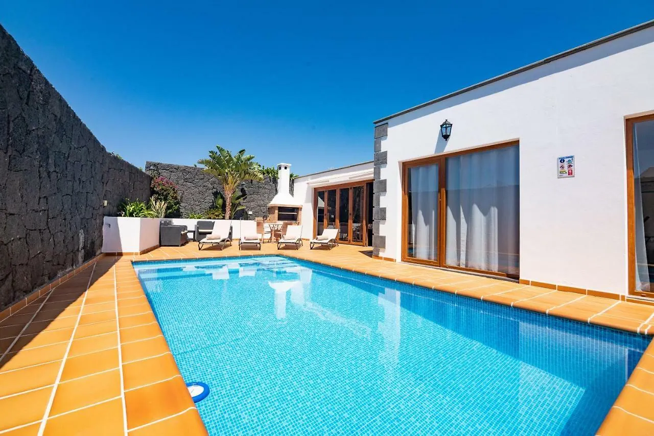 Villa Feel Tías 0*,  España